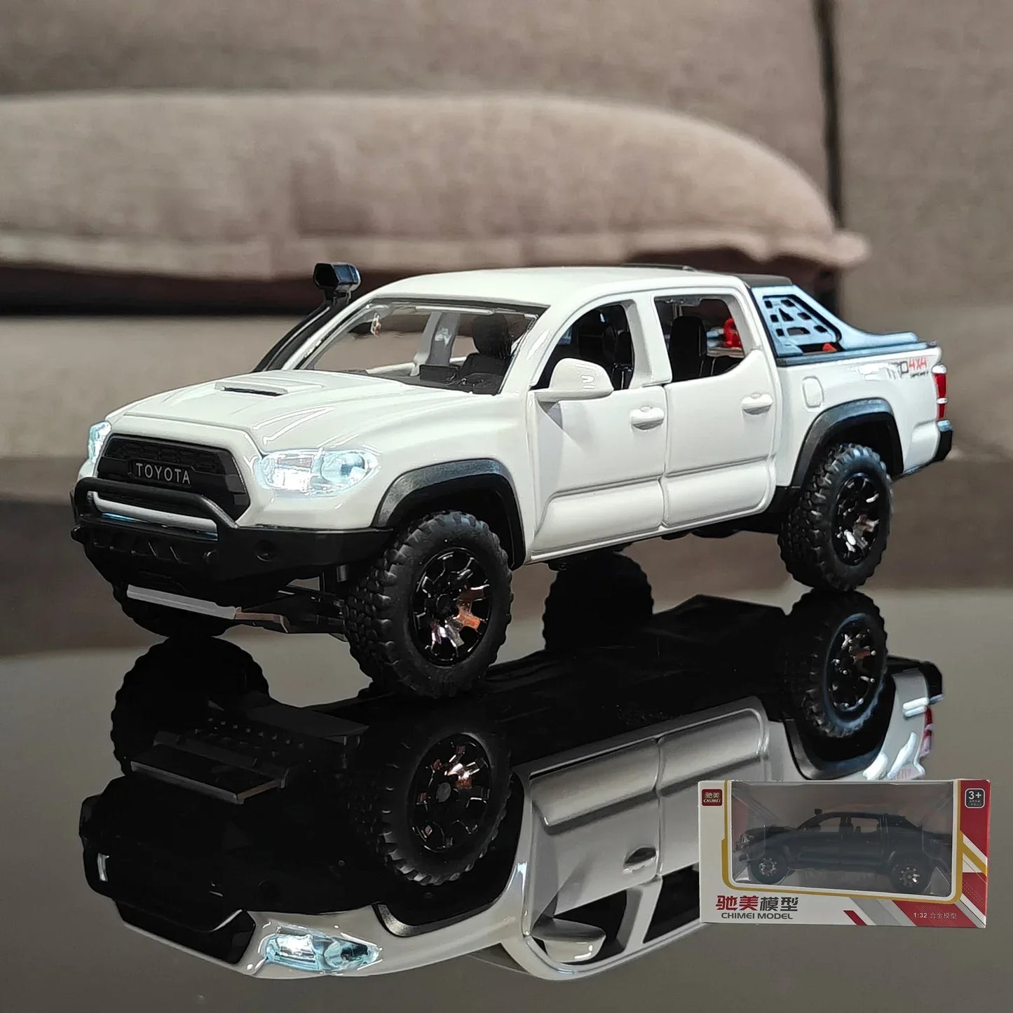 1:32 Toyota Tacoma Alloy Diecast Metal Model With Sound And Light - ToylandEU