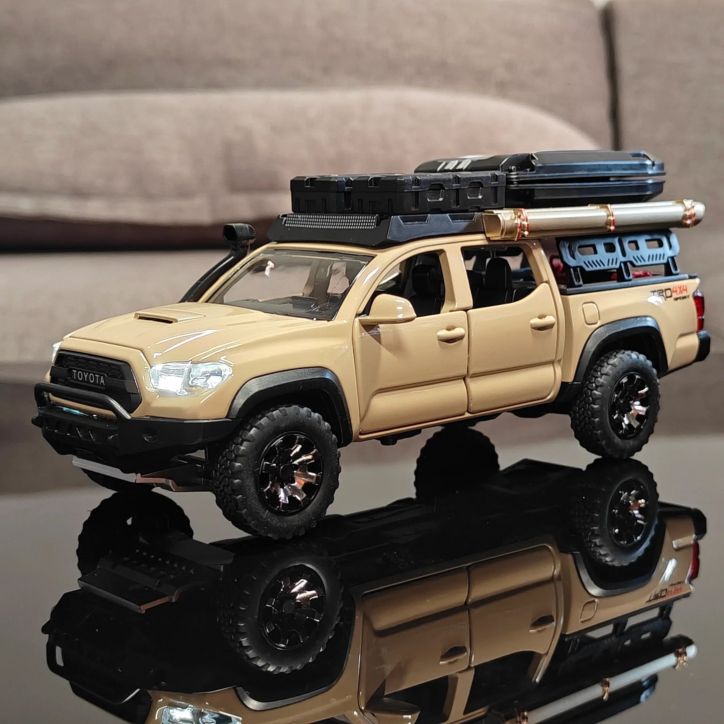 1:32 Toyota Tacoma Alloy Diecast Metal Model With Sound And Light - ToylandEU