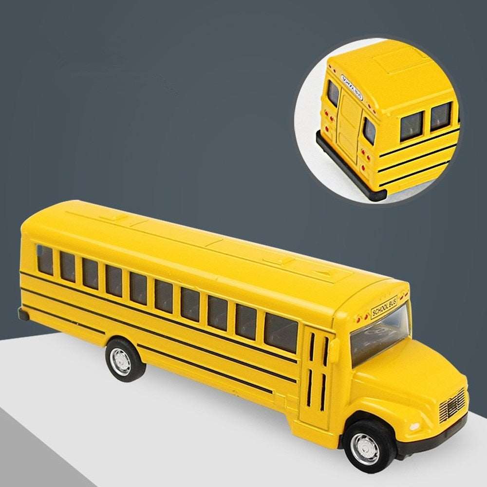 1/64 Scale Inertial School Bus Model Toy - Pull Back Simulation Car - ToylandEU