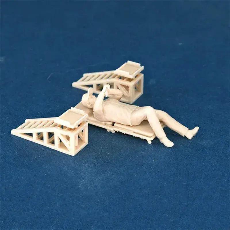  1/64 Scale Car Mechanic Figure Oil Change Resin -  ToylandEU™