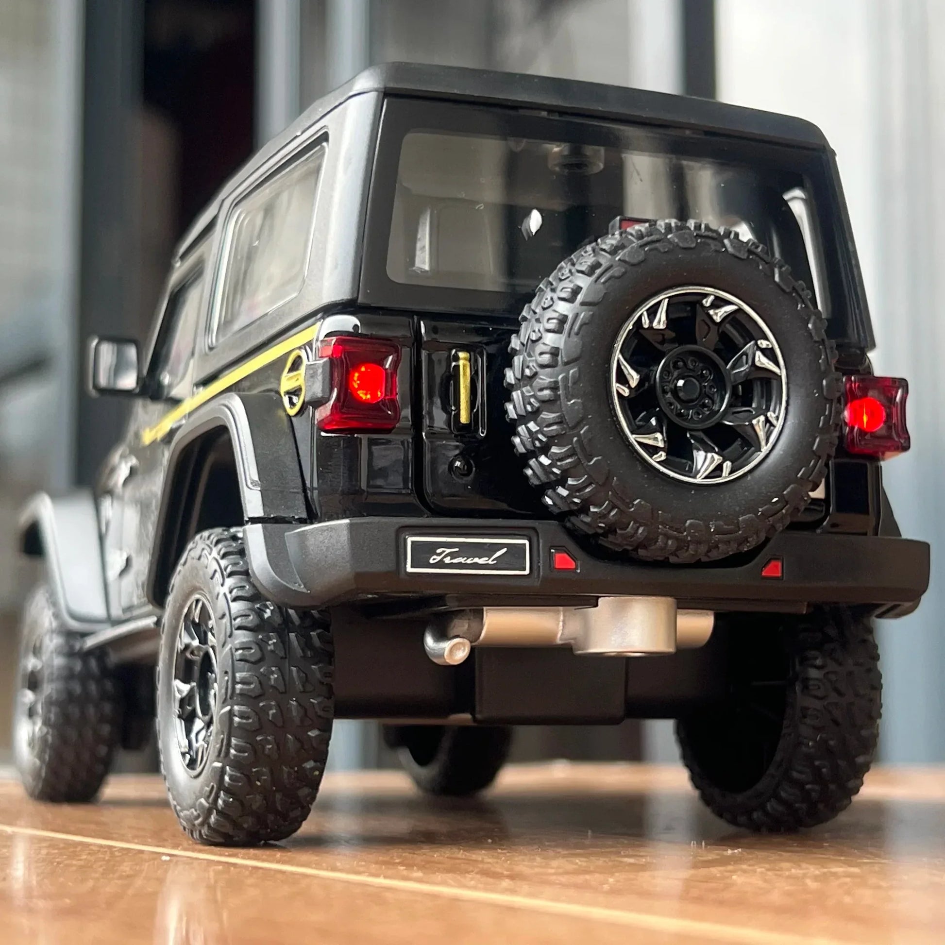 1 To 24 Diecast Jeep Wrangler Rubicon Off Road SUV With Sound Light Pull Back - ToylandEU