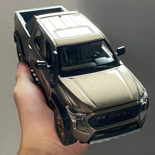 1 To 24  Toyota Tacoma Off Road Diecast Alloy Model With Sound And Lights - ToylandEU