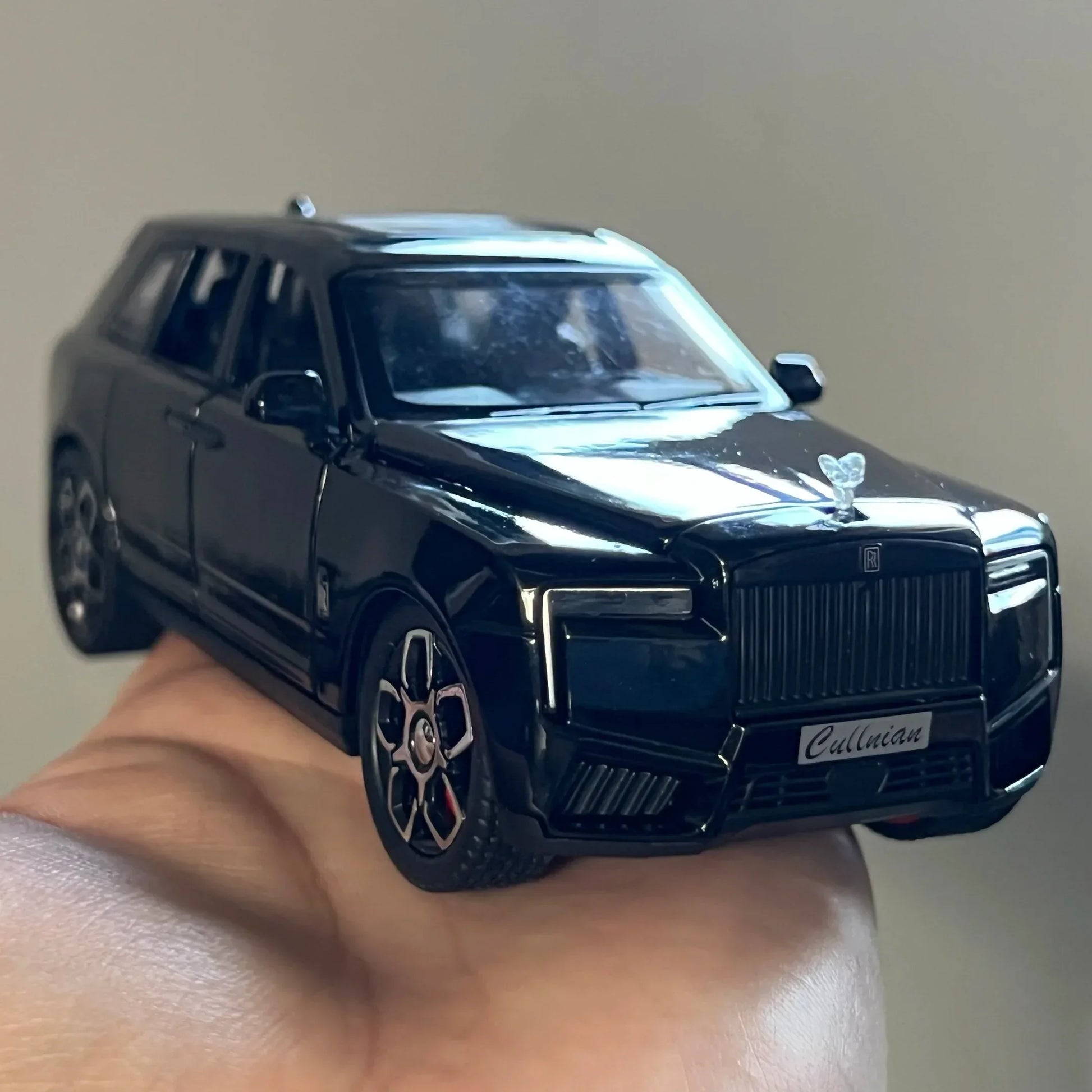 1 To 32 Rolls Royce Cullinan Diecast Car Model Alloy - ToylandEU