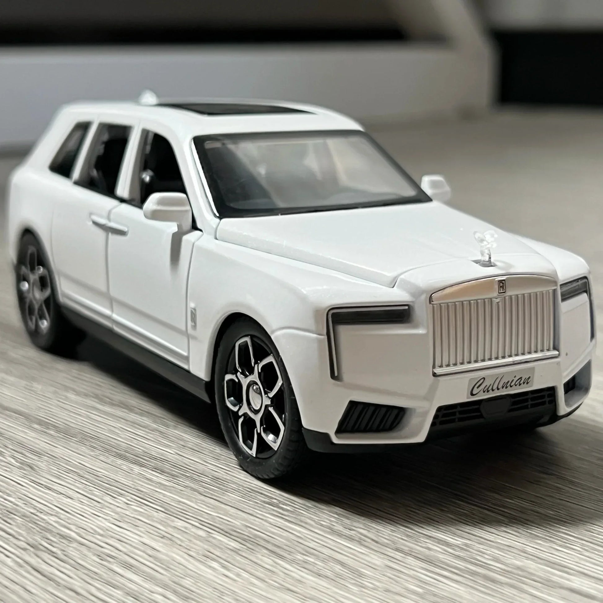 1 To 32 Rolls Royce Cullinan Diecast Car Model Alloy - ToylandEU