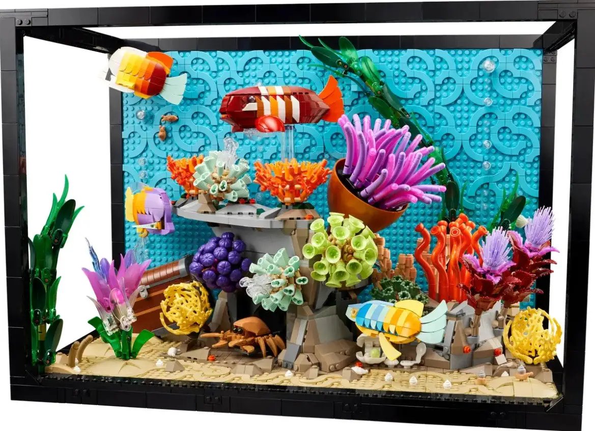 LEGO® Icons Tropical Aquarium – 10366 - LEGOLAND® New York Resort Online Shop