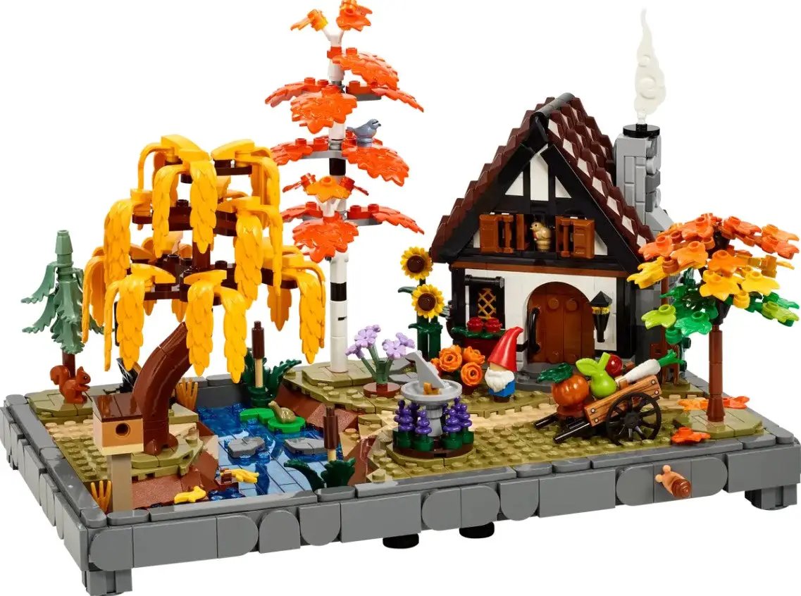 LEGO® Icons Autumn Cottage Garden – 11372 - LEGOLAND® New York Resort Online Shop