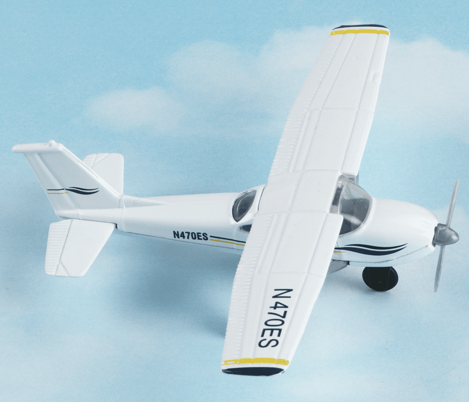 Cessna 172 Diecast Model | Connectable Runway System | Includes Collector Card