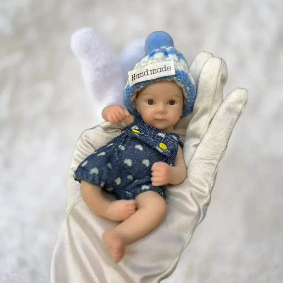 15cm Mini Silicone Doll Washable With Lifelike Soft Touch - ToylandEU
