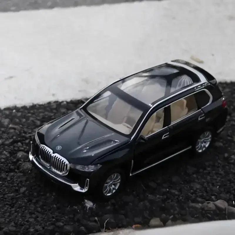  1to32 Metal Diecast BMW X7 Pull Back Sound Light Car -  ToylandEU™