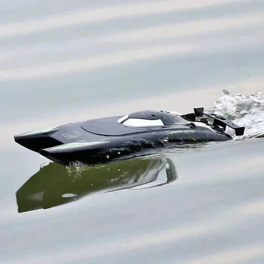 2.4G RC High Speed Waterproof Dual Motor Speedboat - ToylandEU