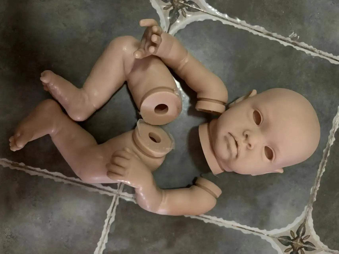  20 Inch Reborn Doll Kit Chantal Lifelike Cloth Body Unisex -  ToylandEU™