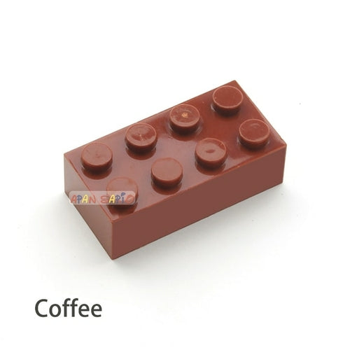 Thick DIY Building Blocks: 200pcs 2x4 Dot Educational Bricks ToylandEU.com Toyland EU