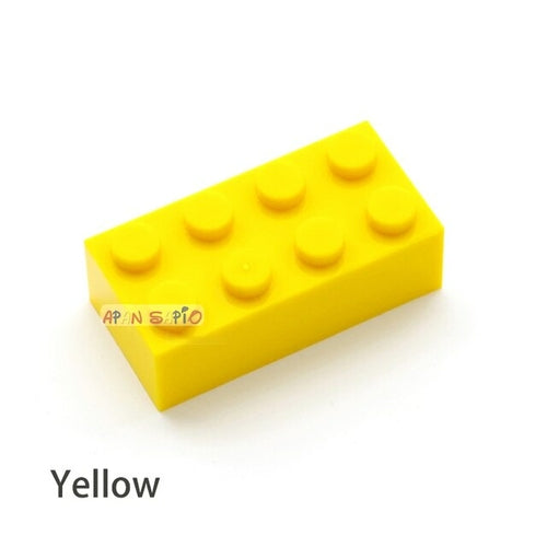 Thick DIY Building Blocks: 200pcs 2x4 Dot Educational Bricks ToylandEU.com Toyland EU