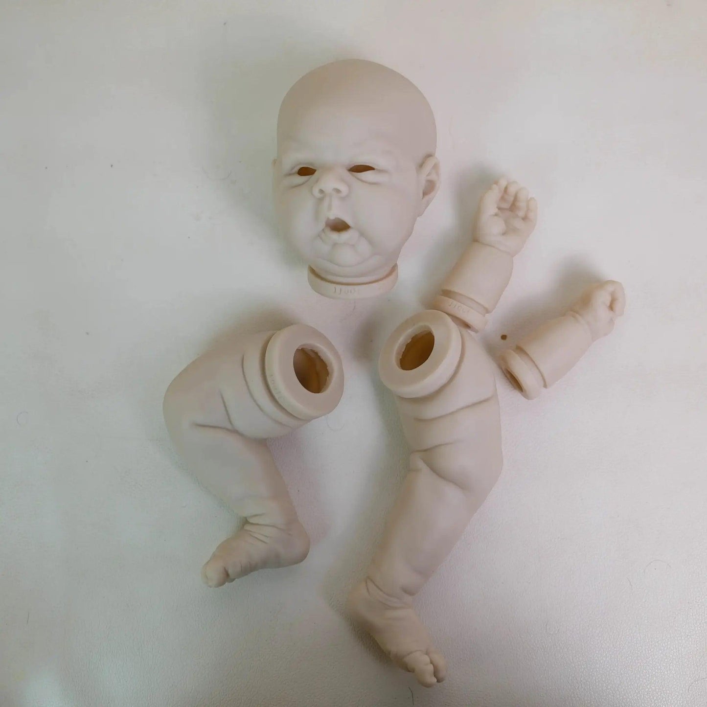  24 Inch Reborn Doll Kit Limited Edition Cloth Body -  ToylandEU™
