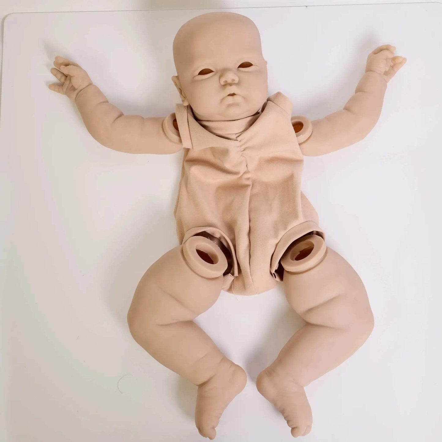 24 Inch Reborn Doll Kit With Premium Soft Cloth Body - ToylandEU