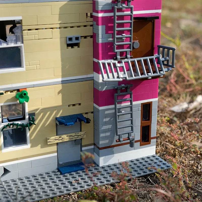 2689PCS MOC Doomsday Police Station Model Building Blocks - ToylandEU