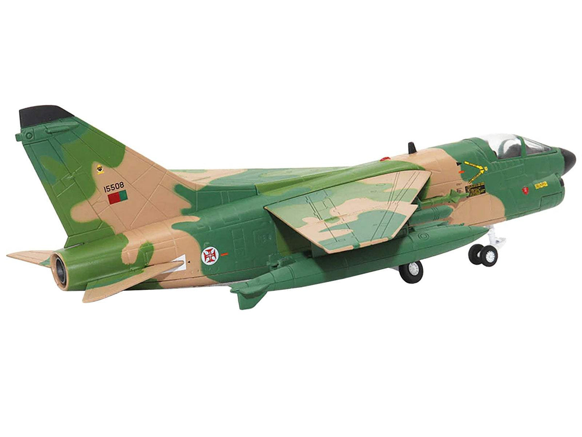 Vought A-7P Corsair II Attack Aircraft | 1/72 Diecast Aircraft Model | Militaria Die Cast | Portugal Series