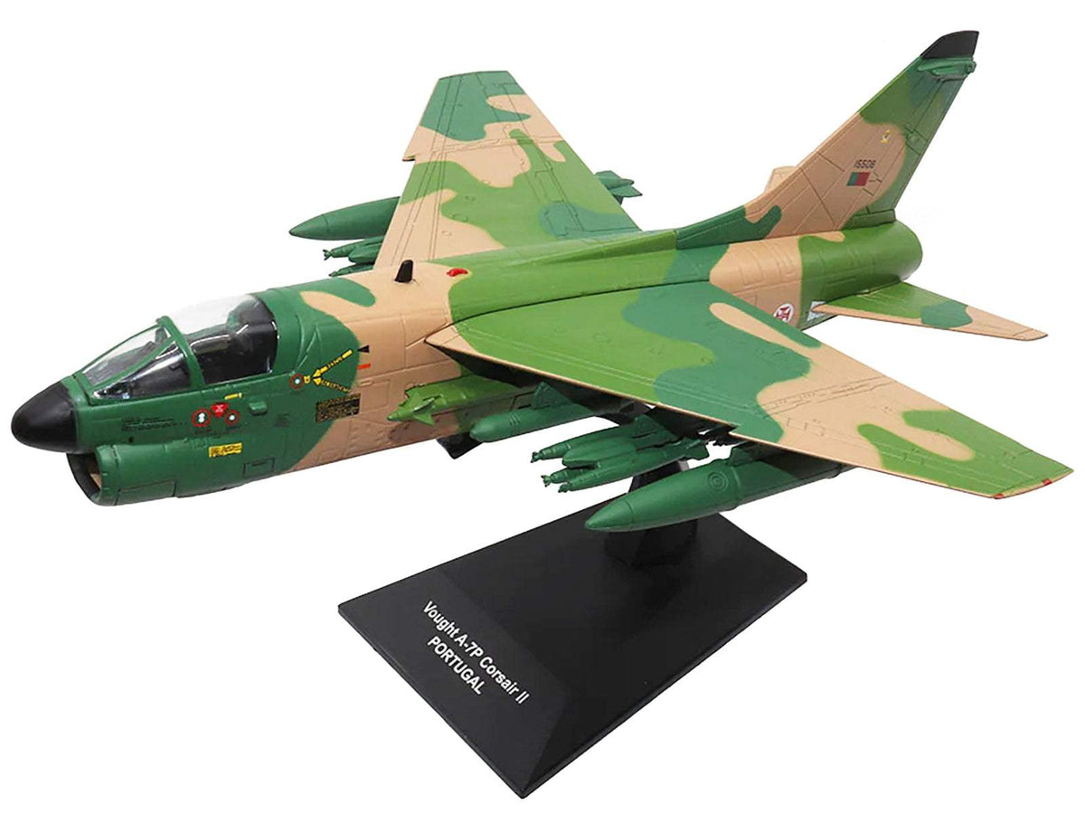 Vought A-7P Corsair II Attack Aircraft | 1/72 Diecast Aircraft Model | Militaria Die Cast | Portugal Series