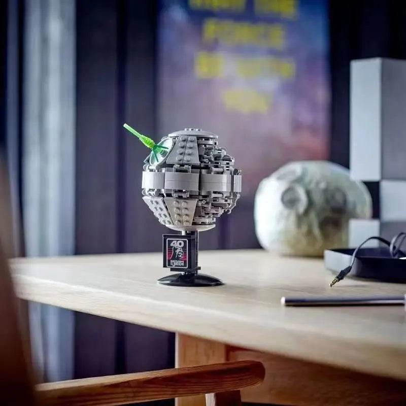 289pcs Hot Toys 40591 DS2 Model Doll Bricks Space Wars - ToylandEU