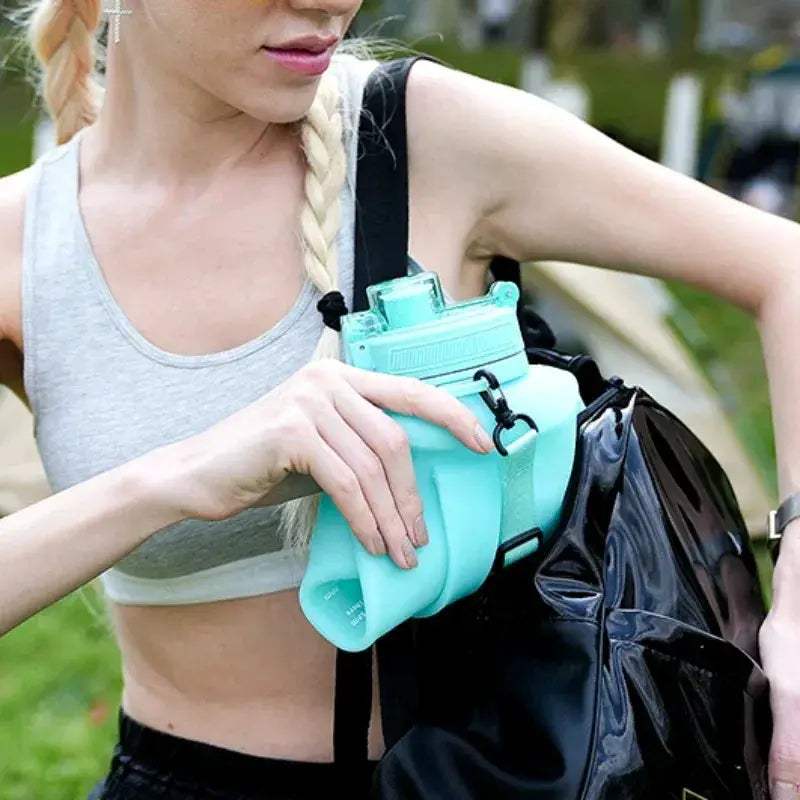 2L Silicone Foldable Water Bottle With Handle BPA Free Portable - ToylandEU