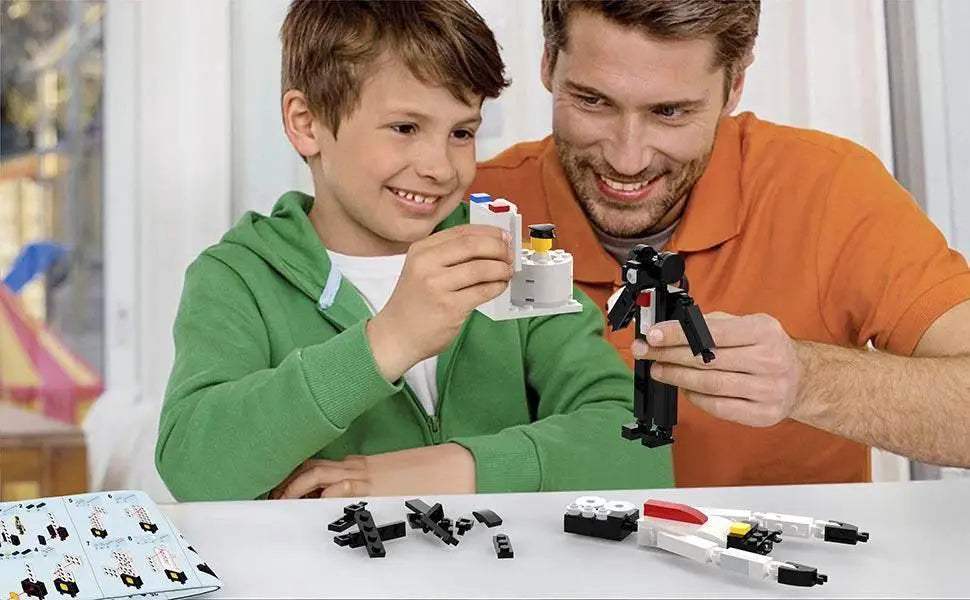 3-in-1 Skibidi Toilet Building Kit with Speakerman and Toilet Man - ToylandEU