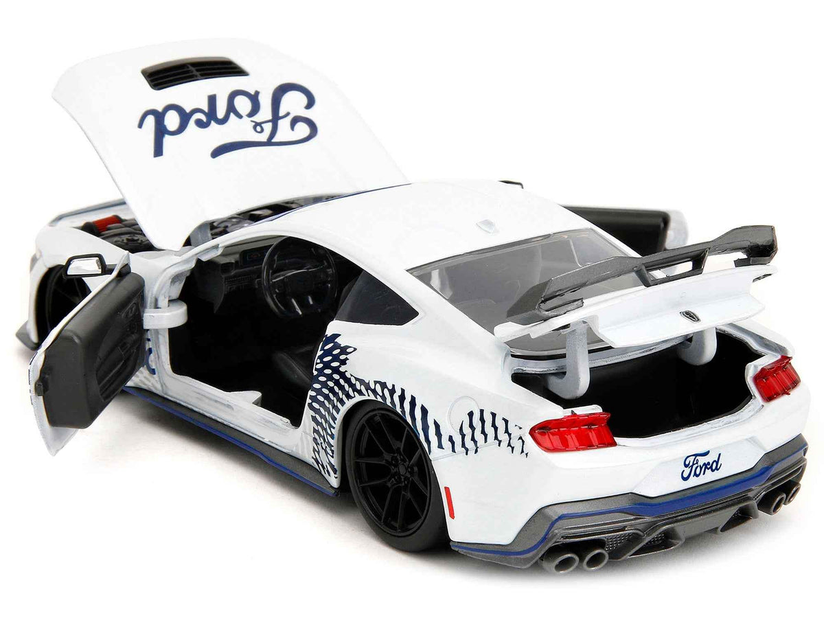 Diecast Model Car | 2024 Ford Mustang Dark Horse White | 1/24 Jada
