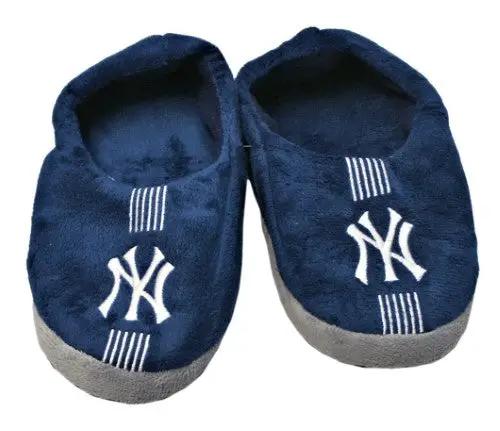 New York Yankees Slipper - Youth 4-7 Size 13-1 Stripe - (1 Pair) - XL
