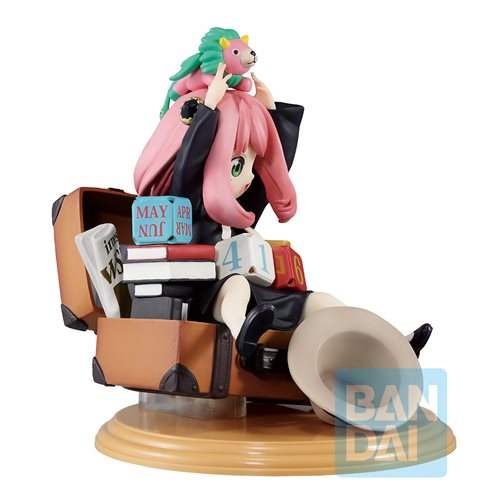 Spy X Family Figure | Anya Forger With Block Calendar | 6 Inch Scale