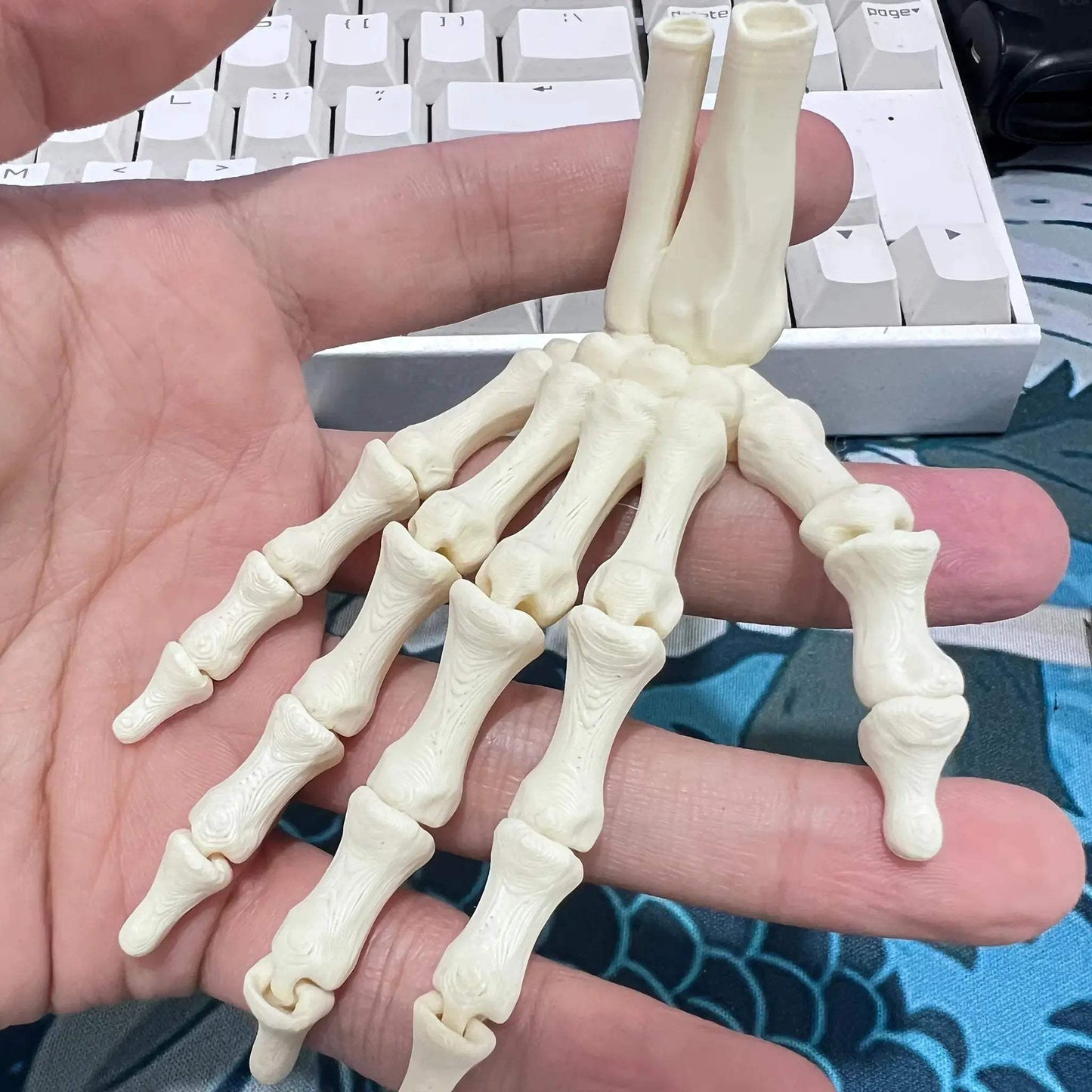 3D Printed Hand Bone Ornaments For Halloween Decor - ToylandEU