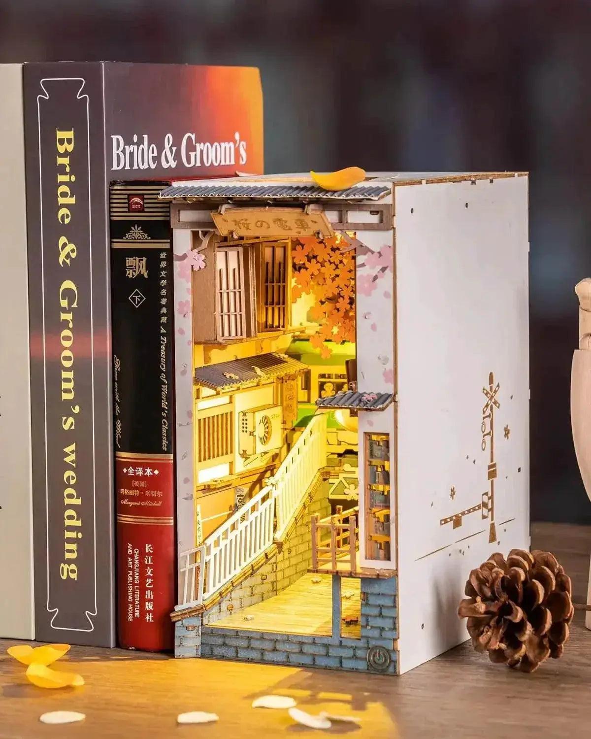  Robotime Rolife DIY Book Nook Japanese Sakura Densya Wooden Miniature House Toy 3D Puzzle -  ToylandEU™