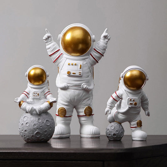 Resin Astronaut Sculpture Set of 3 - ToylandEU