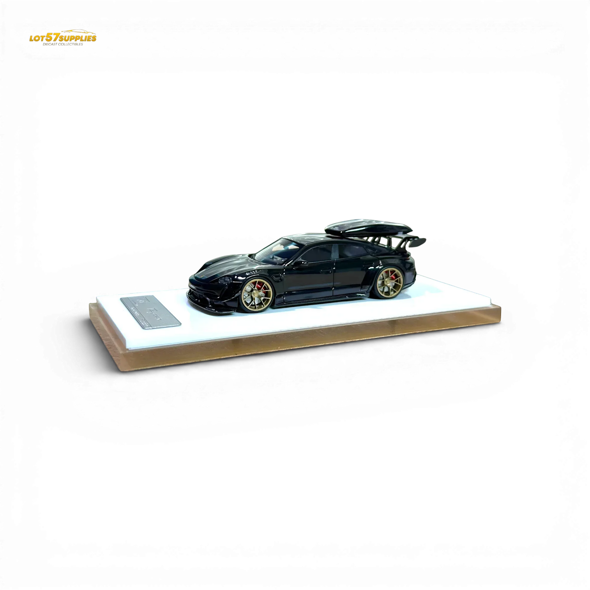 404ERROR Porsche Taycan Black with Roof Box 1:64 - ToylandEU