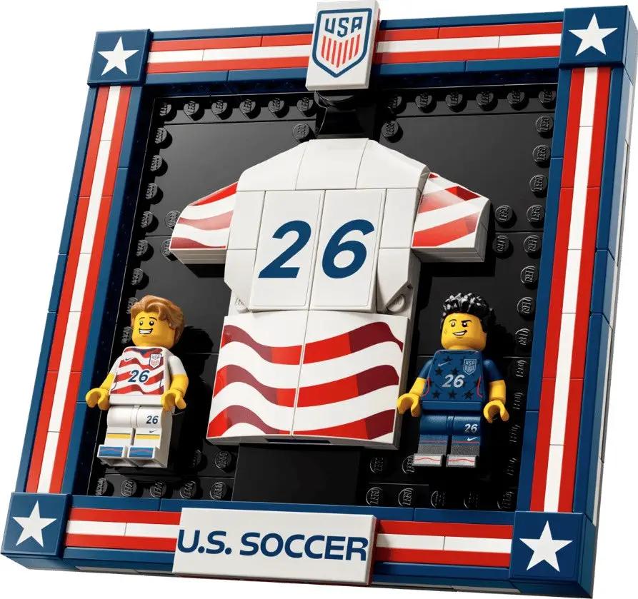 LEGO® Editions 2026 U.S. Soccer National Team Jersey - 43033 - LEGOLAND® New York Resort Online Shop