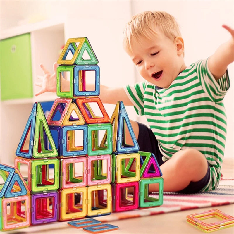 Magnetic Building Blocks - Educational Construction Set for Creative Kids - ToylandEU