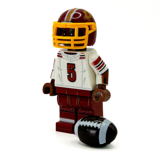Custom Printed LEGO Figure Football Quarterback Jayden Washington With Printed Torso, Legs And Head, Includes Helmet - ToylandEU