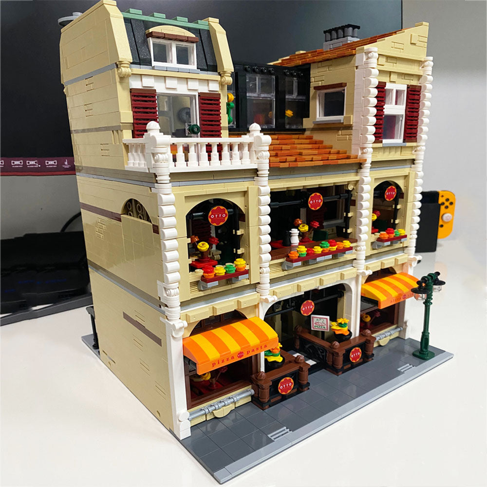 Challenging Pizza Shop Building Blocks Toy Model with Town Scene - ToylandEU