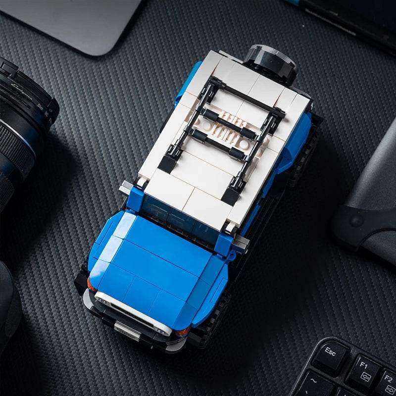 622PCS Toyota FJ40 Off Road Vehicle Building Blocks Set - ToylandEU
