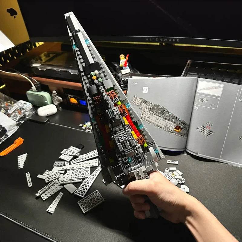 630pcs In Stock Executor Super Spaceship Building Blocks Set - ToylandEU