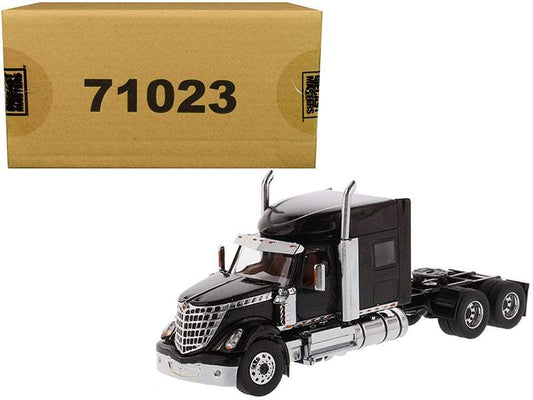 International LoneStar Sleeper Cab Truck Tractor Black | 1/50 Diecast Model Tractor | Diecast Masters | Collector Quality