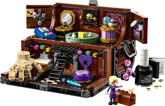 LEGO® Wednesday Thing’s Apartment – 76785 - LEGOLAND® New York Resort Online Shop