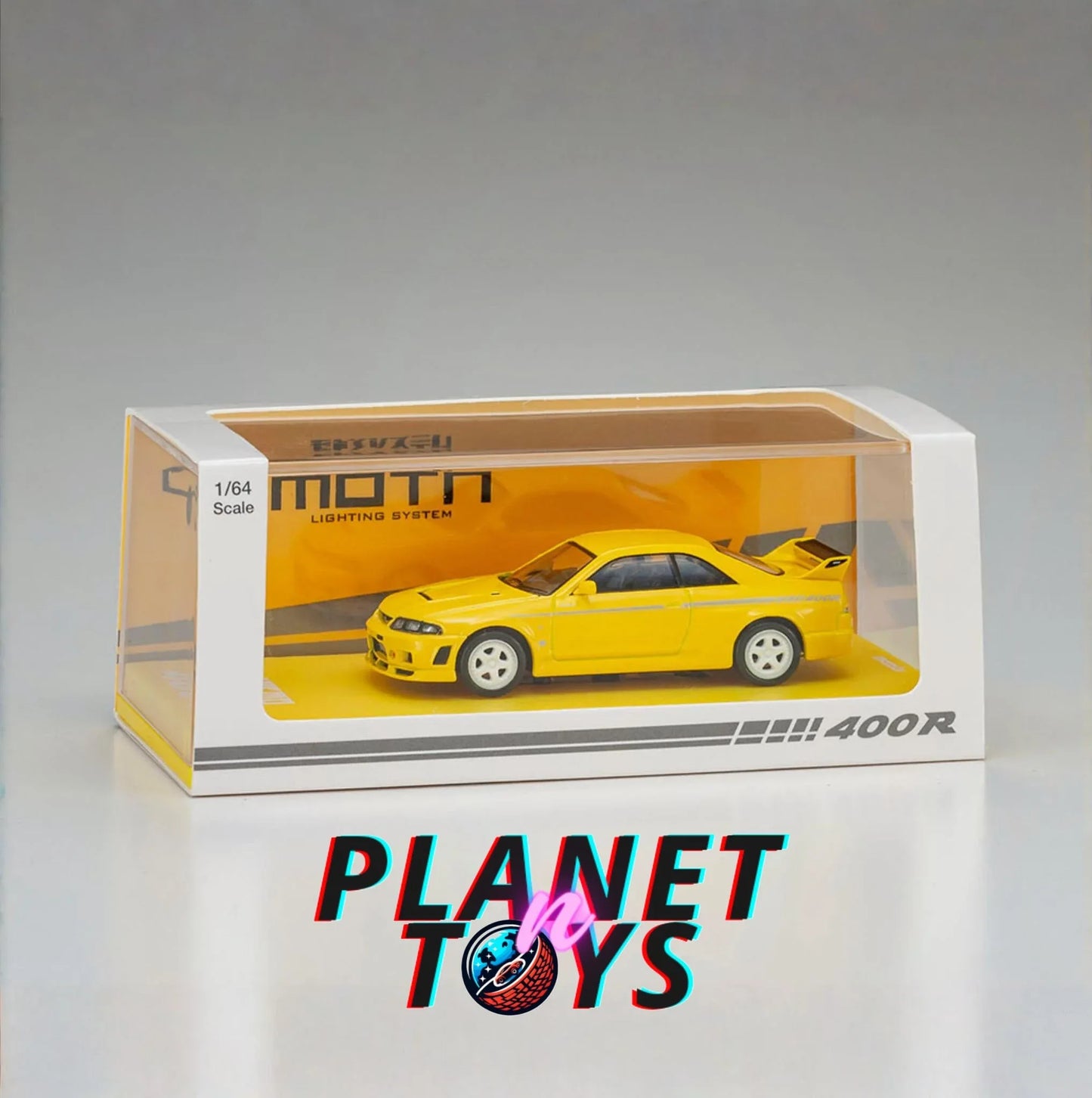 Kyosho Nissan Nismo 400R Diecast With LED Base Yellow - ToylandEU