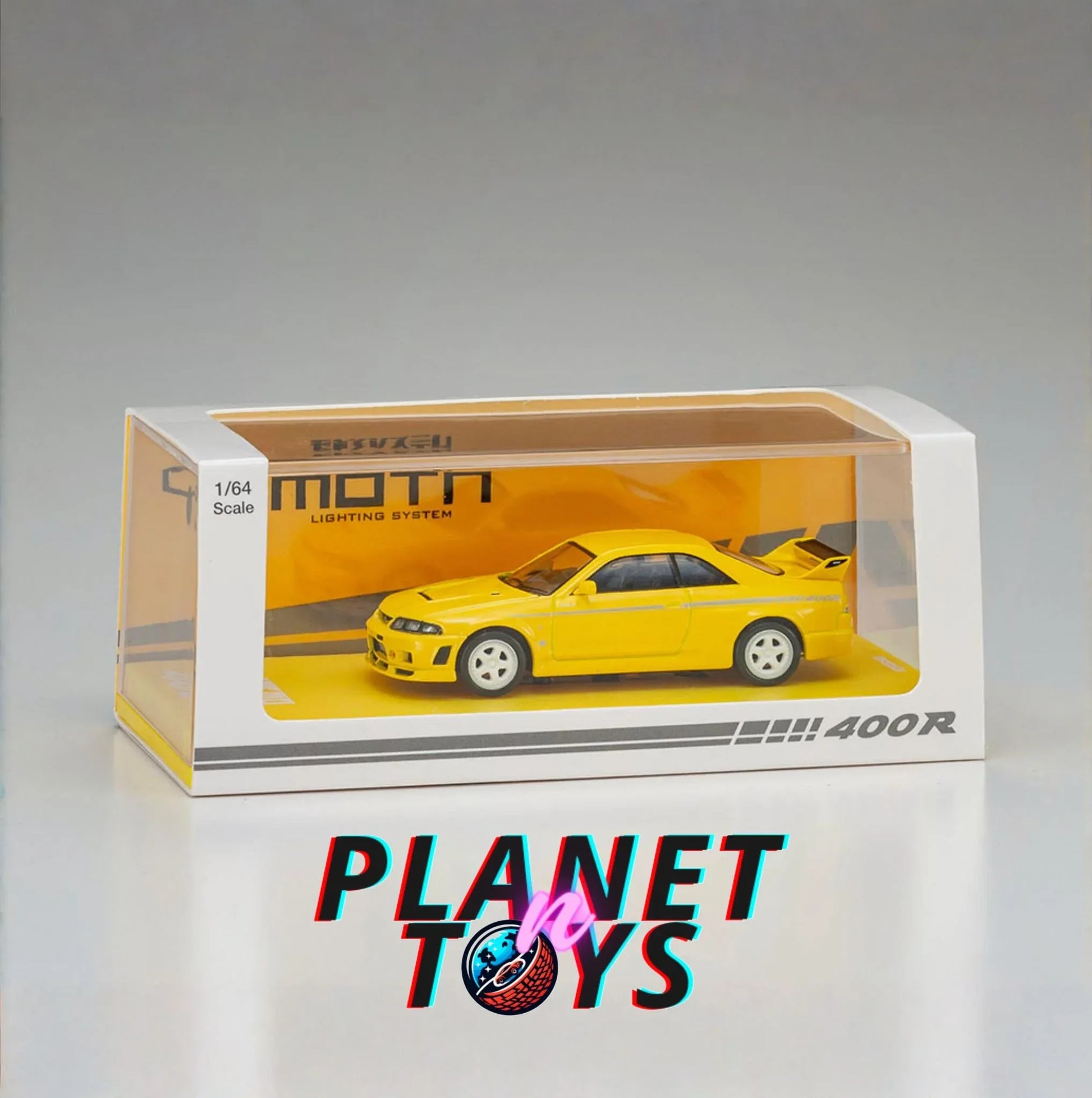 Kyosho Nissan Nismo 400R Diecast With LED Base Yellow - ToylandEU