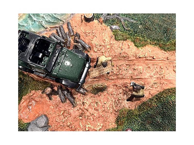 Diecast Figures | 1/43 Scale | Hand Painted Metal | 2 Piece Set