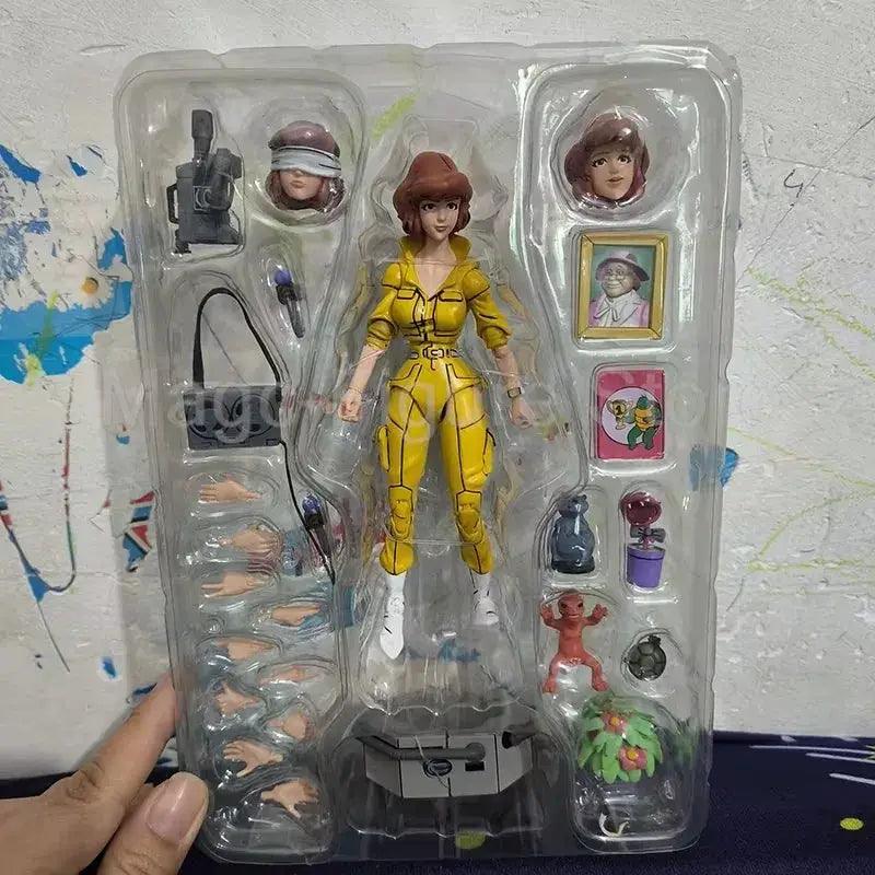  April O'Neil Action Figure NECA Collectible Toy 18cm -  ToylandEU™