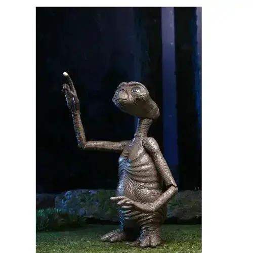  NECA E.T. 40Th Anniversary Deluxe 7-Inch Scale Action Figure - Select Figure(s) -  ToylandEU™