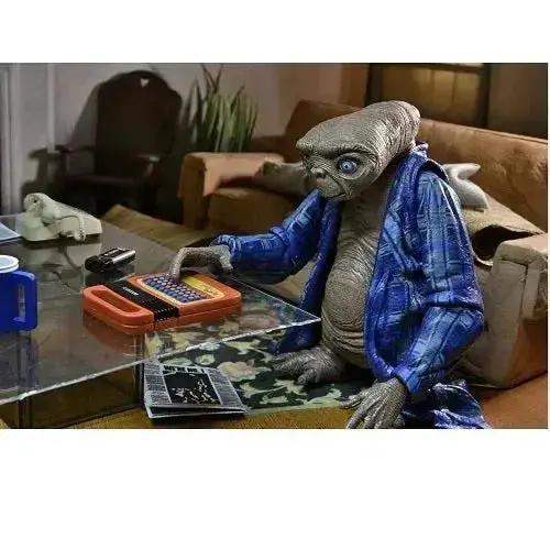  NECA E.T. 40Th Anniversary Deluxe 7-Inch Scale Action Figure - Select Figure(s) -  ToylandEU™