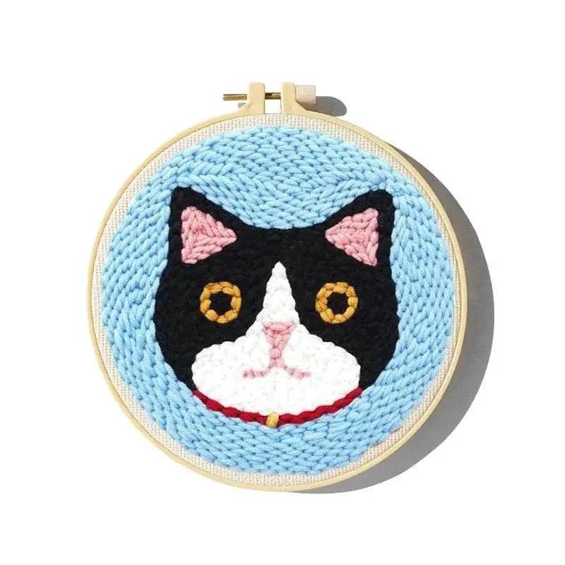  Adorable Cartoon Animal Punch Needle Embroidery Kit for Beginners - Cozy Yarn Craft Set for Home Decoration -  ToylandEU™