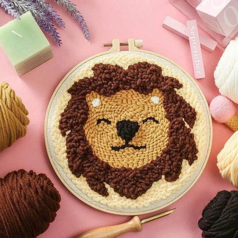 Adorable Cartoon Animal Punch Needle Embroidery Kit for Beginners - Cozy Yarn Craft Set for Home Decoration -  ToylandEU™