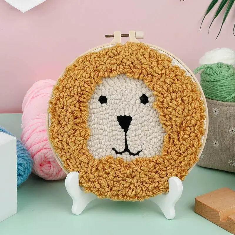  Adorable Cartoon Animal Punch Needle Embroidery Kit for Beginners - Cozy Yarn Craft Set for Home Decoration -  ToylandEU™