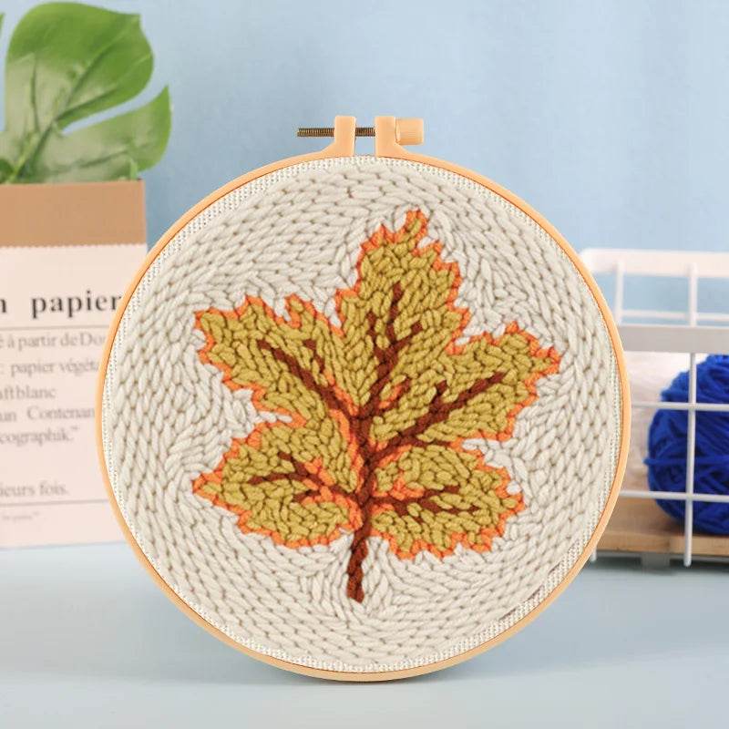 Adorable Punch Needle Embroidery Kit for Beginners - Soft Yarn Home Decor Craft Set - ToylandEU